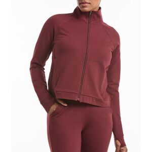 Public Rec All Day Jacket size Medium Maroon Gym Trave Lounge Athleisure